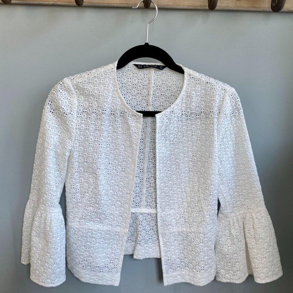 *NOT FOR SALE/SOLD* Zara cropped blazer (Size XS) Off-White
